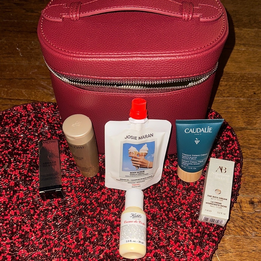 Beautiful Zip Around Cosmetic Toiletry Case w/6 Travel Size Products - Brand NEW